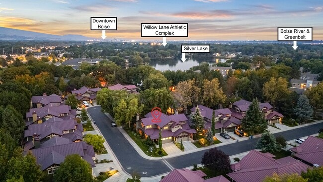 Photo - Luxury 3-Bedroom, 2.5-Bath Townhouse Retre...