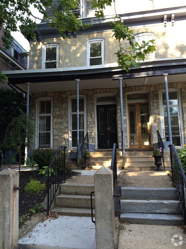 Building Photo - 517 S 41st St Unit 2F Rental