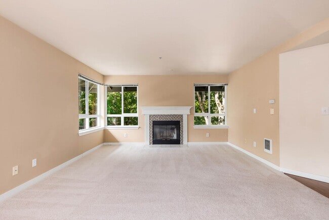 3901 243rd Pl SE