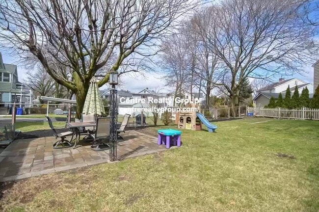 Building Photo - 33 Harriet St Unit 2 Rental