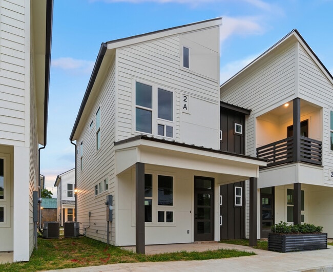 Cottages Downtown