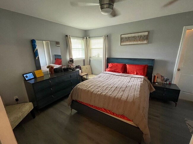 Photo - 676 Aline St