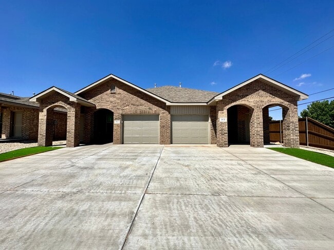 Available July 9th in Highly Desired Harve... - Available July 9th in Highly Desired Harve... Townhome