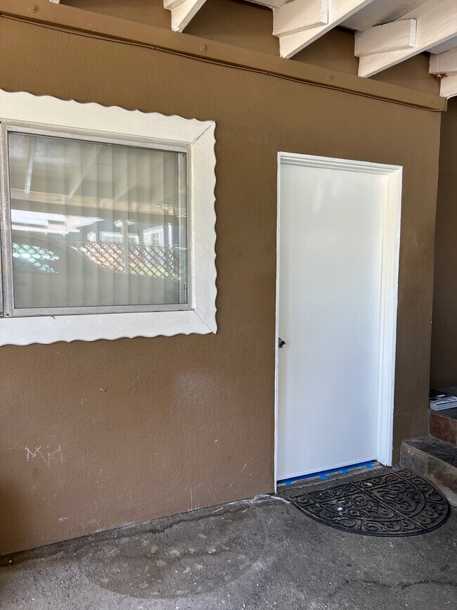 Photo - 5822 Willis Ave