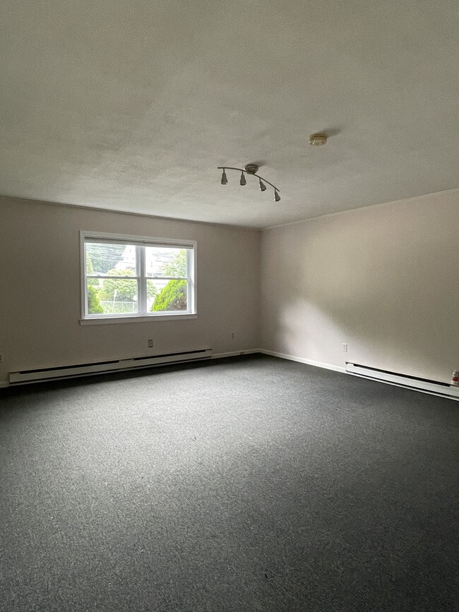 Photo - 137 Pennsylvania Ave