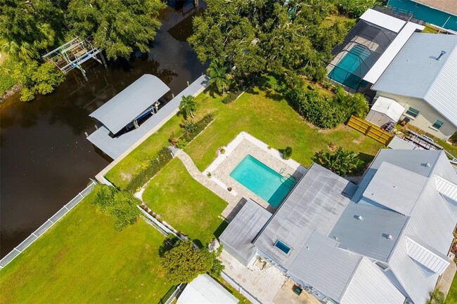 Building Photo - 4603 3rd Ave E