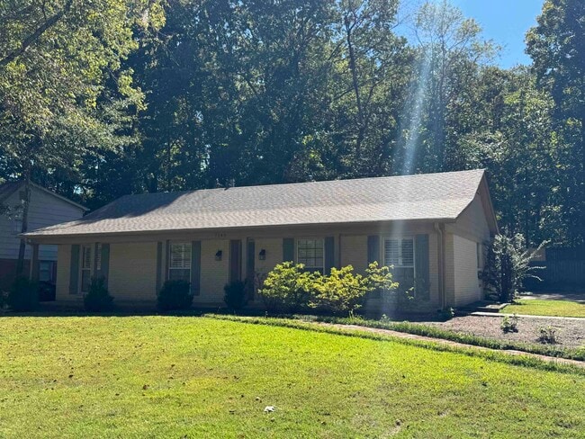 Building Photo - 7145 Claiborne Dr