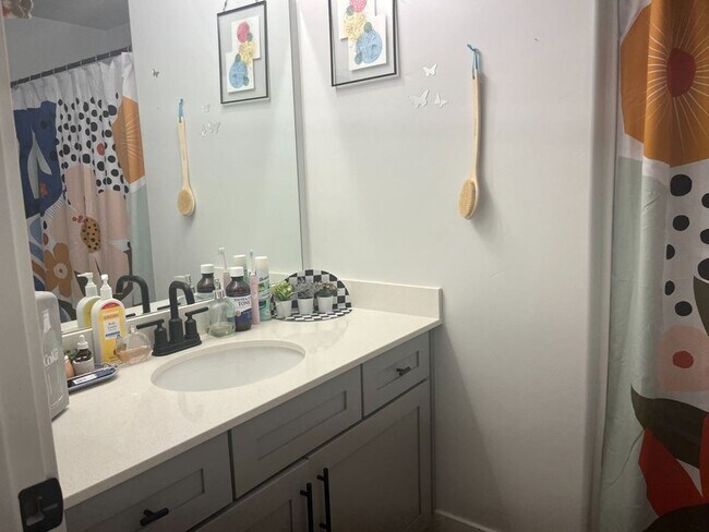 Photo - Private Basement Suite in Shared Lehi Townhome Unit 4 (Basement)