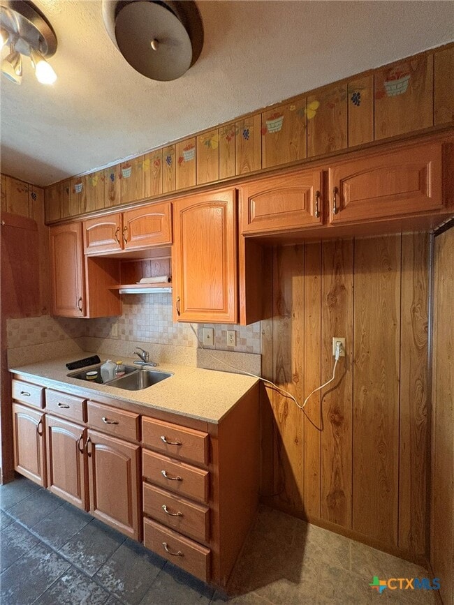 Photo - 1313 Elia St