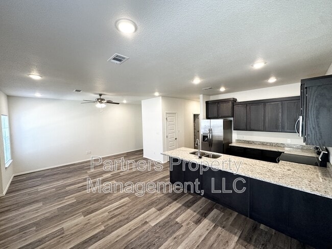 Photo - 928 S Amarillo Ave