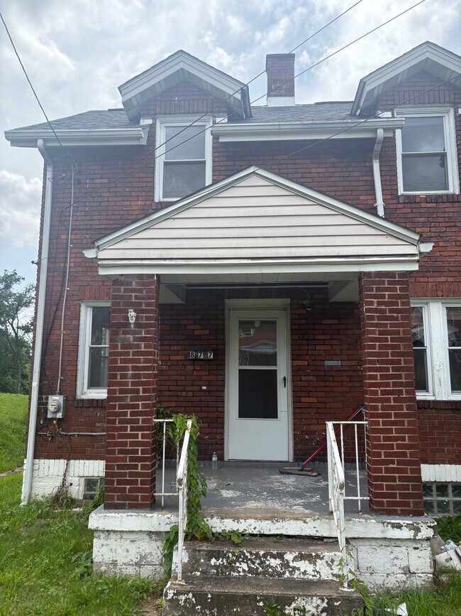 Photo - 877 Vankirk St Casa
