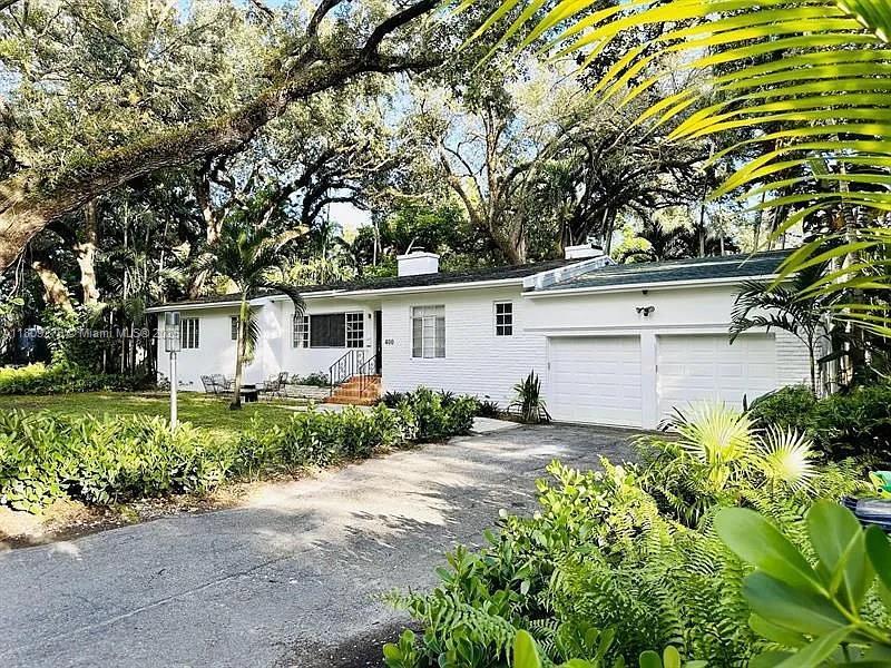 Photo - 400 NE 86th St (El Portal, FL)