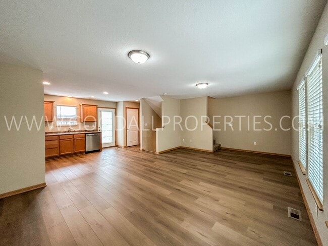 Photo - Wonderful Special, Wont Last!! 2 Bedroom, 2.5 Bath Townhome in Urbandale