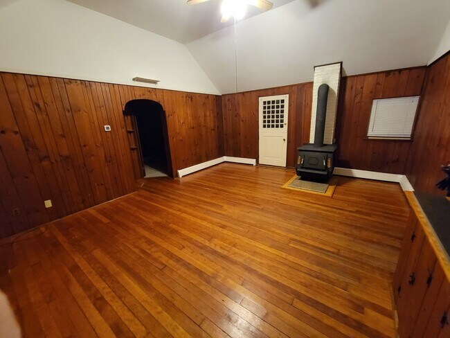 Sala de estar - 7 Christian Ave