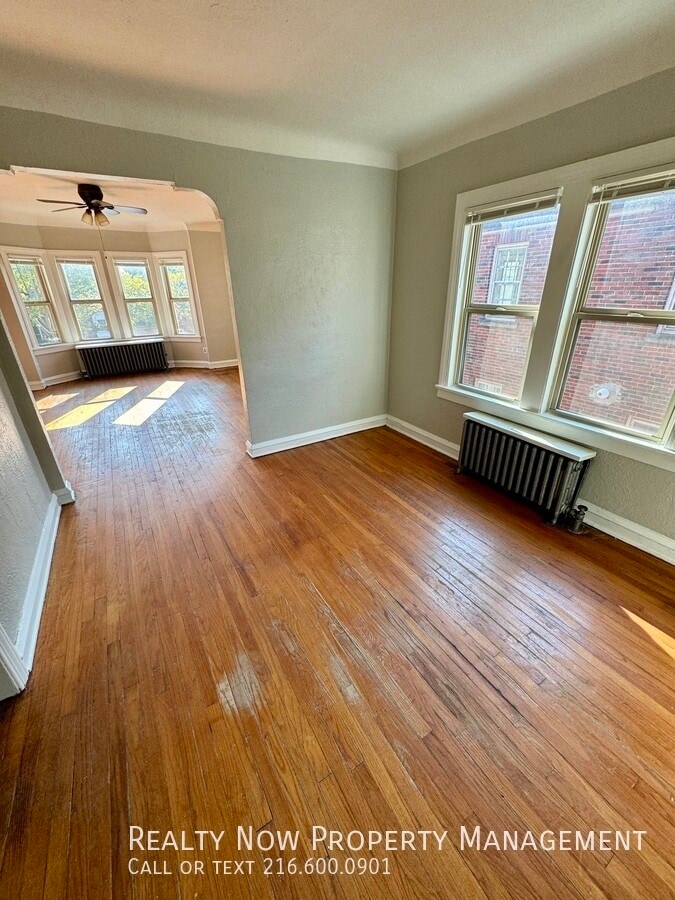 Photo - 2976 S Moreland Blvd Unidad 2976 / 17