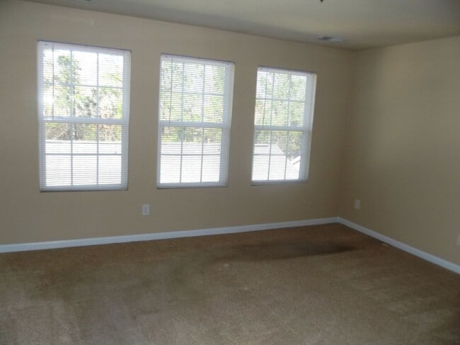 Photo - 9982 Evergreen Terrace Drive