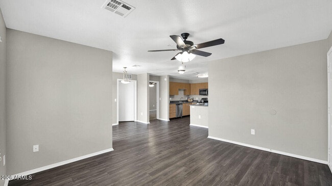 Photo - 5611 S 32nd St Unidad 2