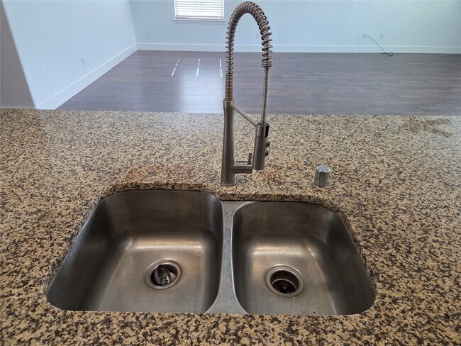 Photo - 8206 Summer Lake Pass Ln