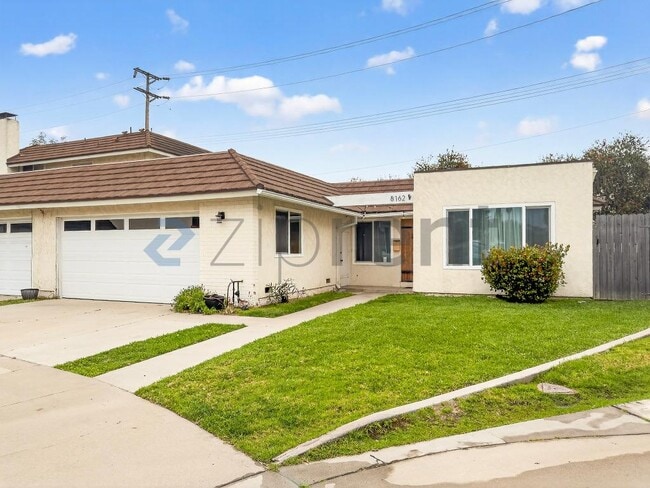 Building Photo - 8162 Havasu Cir