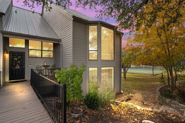 Building Photo - 143 World of Tennis Sq Unit D143