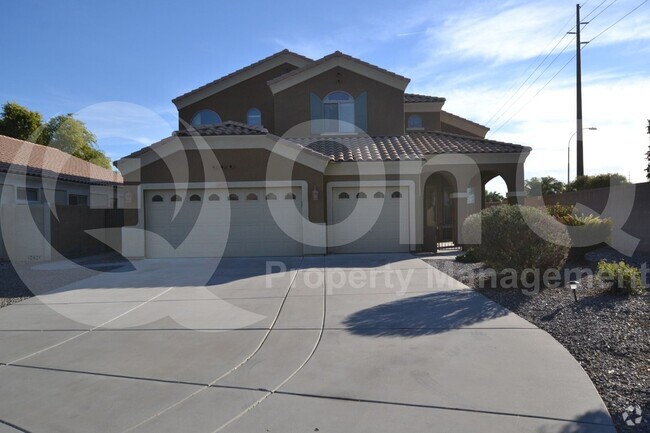 Building Photo - 2017 E Carob Dr Rental