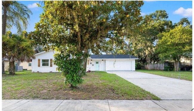 Photo - 508 Brooker Rd