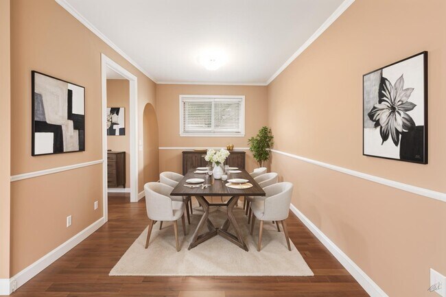 Photo - 6171-6192 192 St