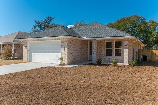 Building Photo - New All Brick 4 Bedroom in Niceville!