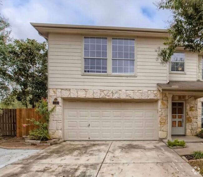 Building Photo - 518 Pecos Cir Rental