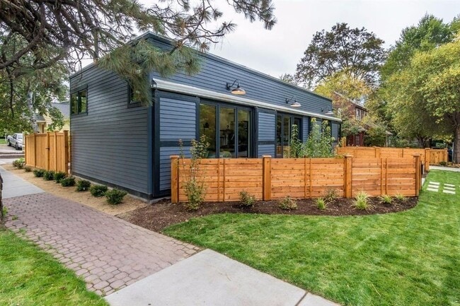 Photo - Modern Cottage in Prime Downtown Bend Loca...