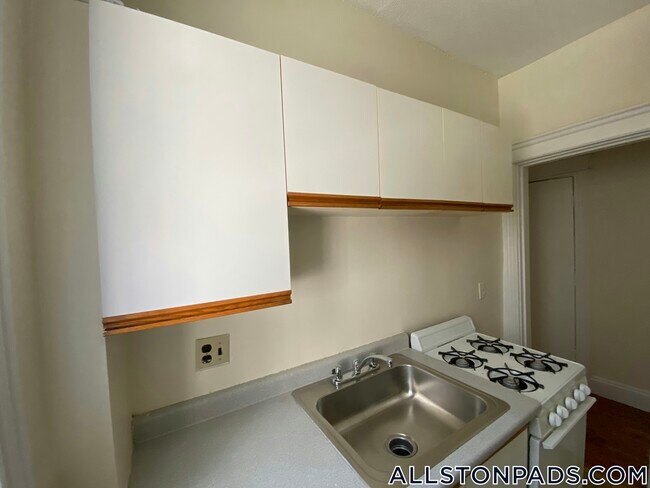 Photo - 1148 Commonwealth Ave Unidad 15