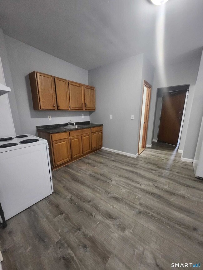 Building Photo - 31 Whitmore St