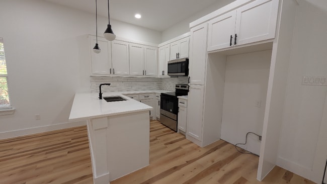 Photo - 2212 Henry St Unidad A