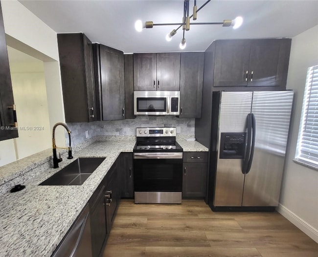 Photo - 8610 N Sherman Cir Unidad 210