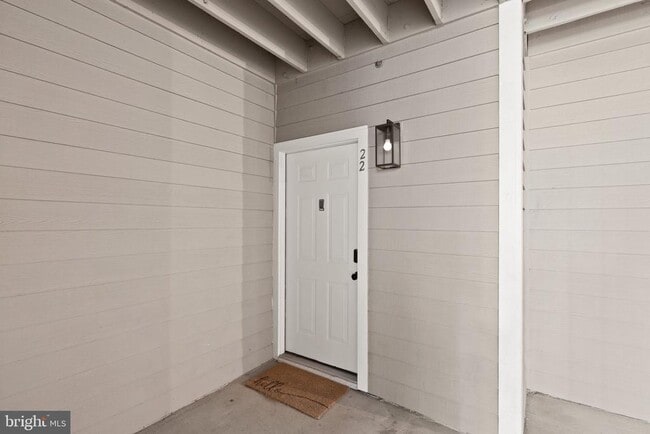 Photo - 1704 Lake Shore Crest Dr Unit 22