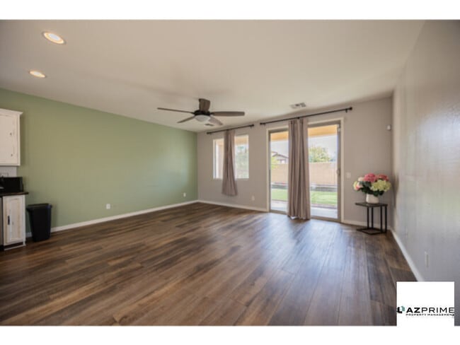 Photo - Stunning 3/2.5 Gilbert House in Lyon's Gate!