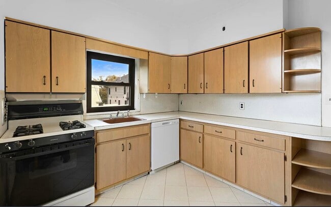 Photo - 56 Clifton Terrace Unit 2