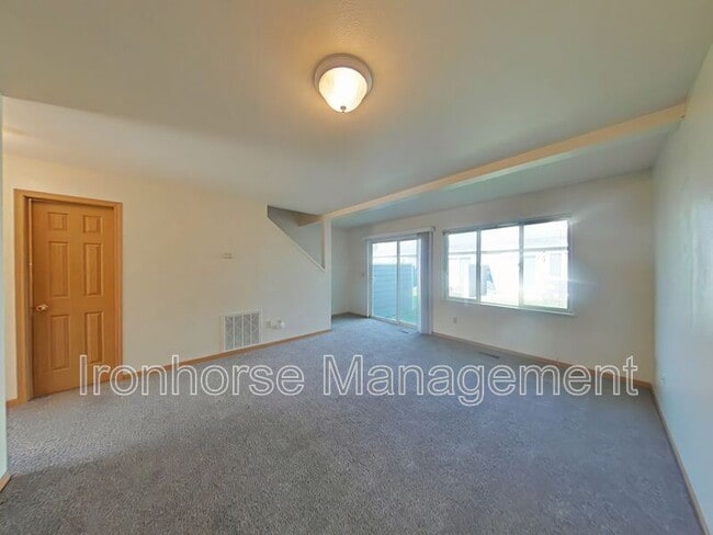 Photo - 2460 Wheeler Dr Unit B