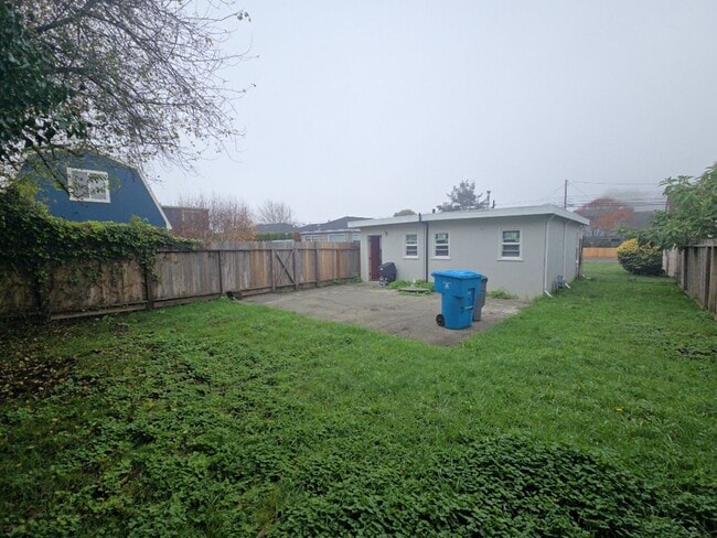 Photo - 1BR/1BA house on Henderson St. in Eureka!