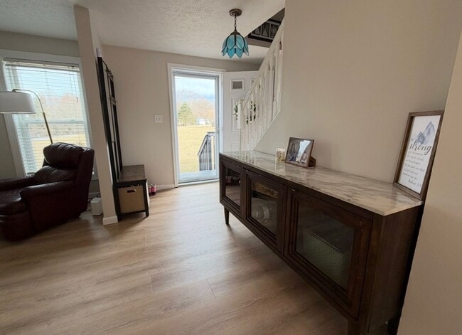 Photo - Roomy 5 Bedroom Home with Deck in Christiansburg