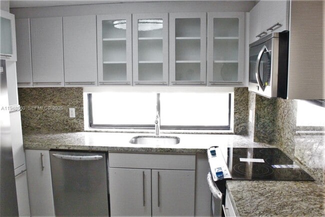 Photo - 17011 N Bay Rd Unit 202