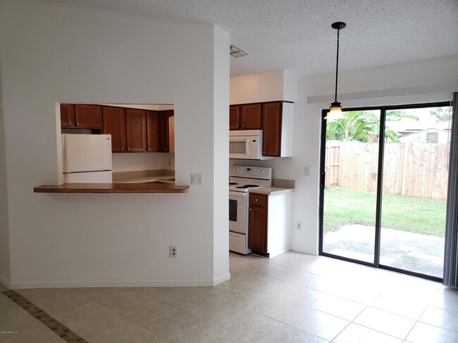 Photo - 2/2 Townhome in Orange Park