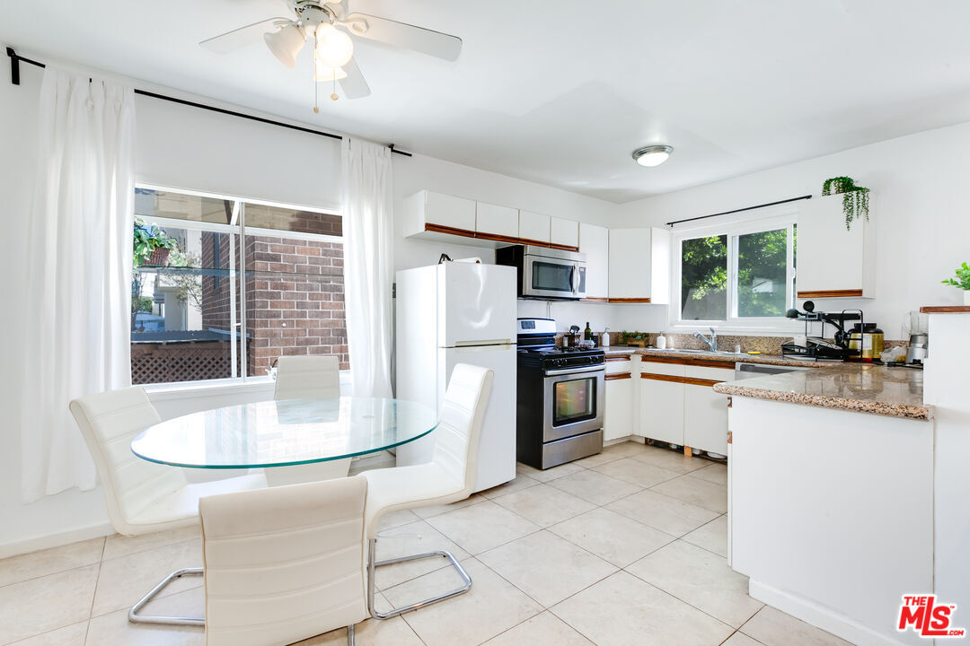 Photo - 137 Rexford Dr Unit 1/4