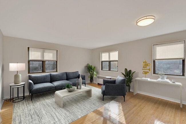 Building Photo - 121 Forest Ave Unit 2A