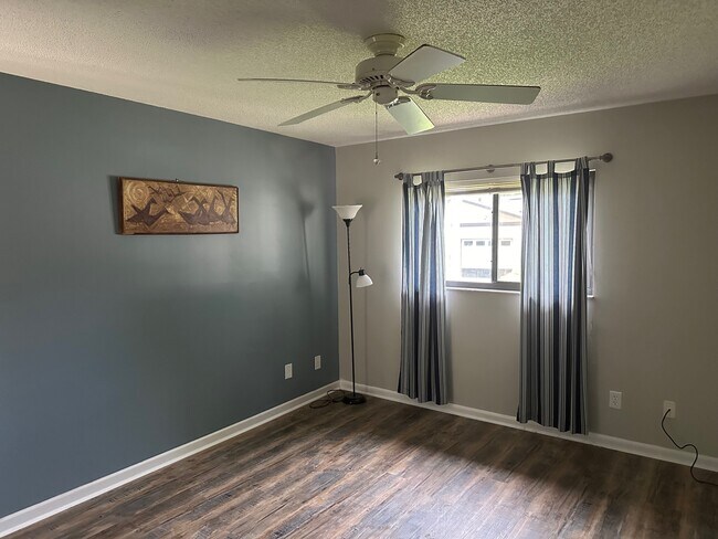 Photo - 3852 NE 19th Street Cir