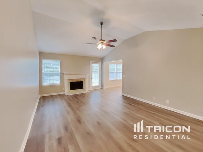 Photo - 1538 Ballater Dr