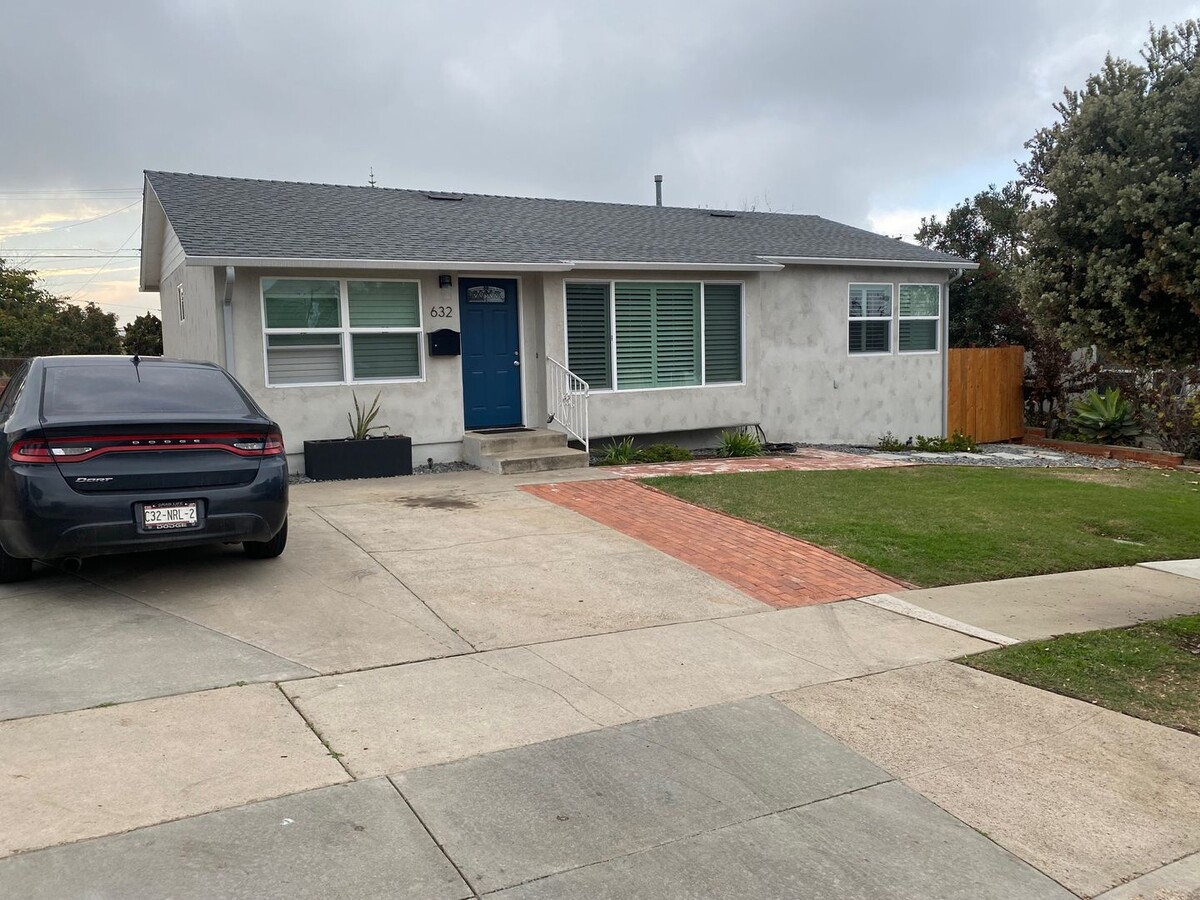 Beautiful 3BR/2BTH Home in West Chula Vista - Beautiful 3BR/2BTH Home in West Chula Vista