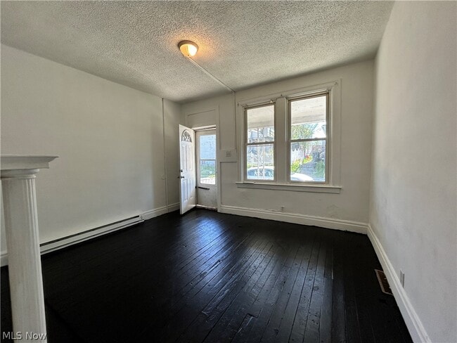 Photo - 507 Cedar Ave