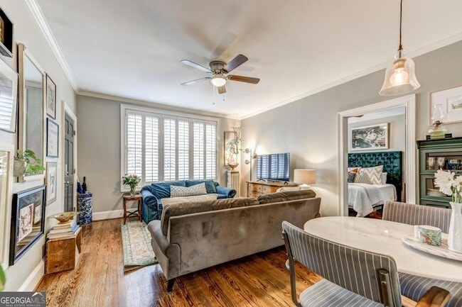 Photo - 28 Collier Rd NW Unit 11