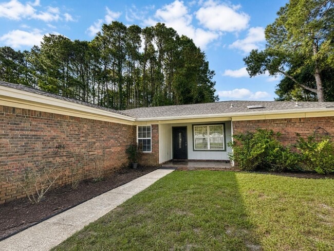 245 Echo Cir